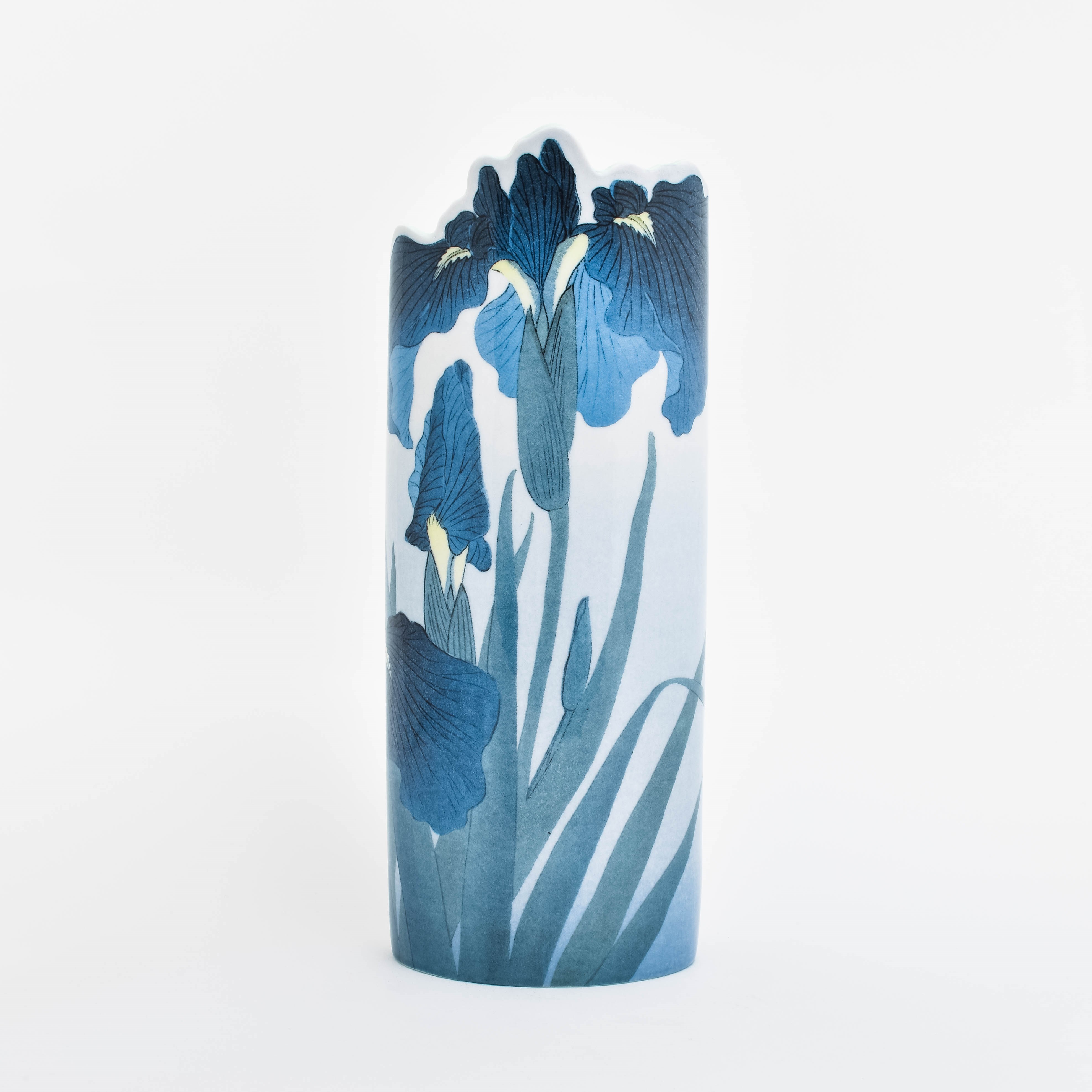 Vaas Koson 'Blue Irises'