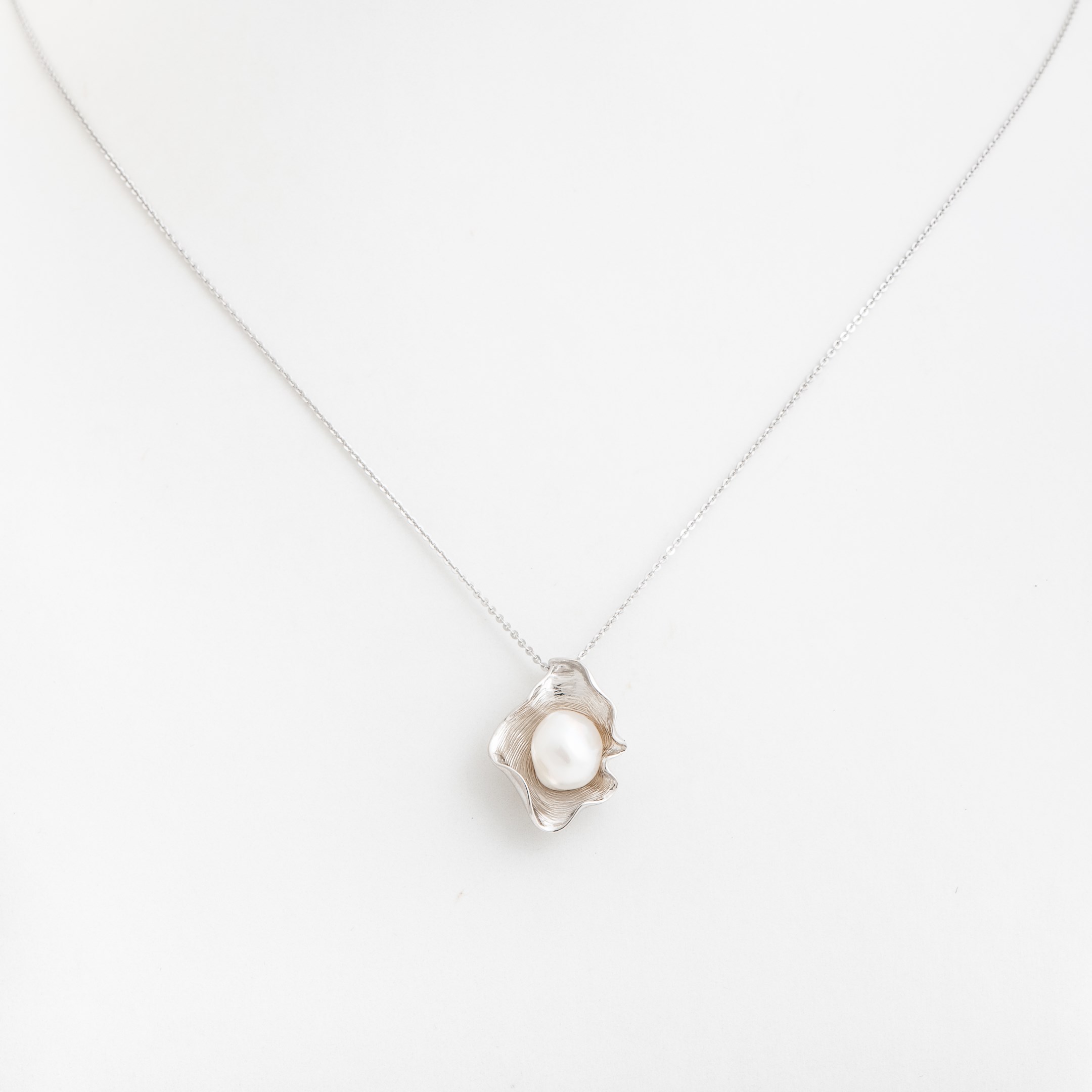 Art Nouveau Collier Secret 