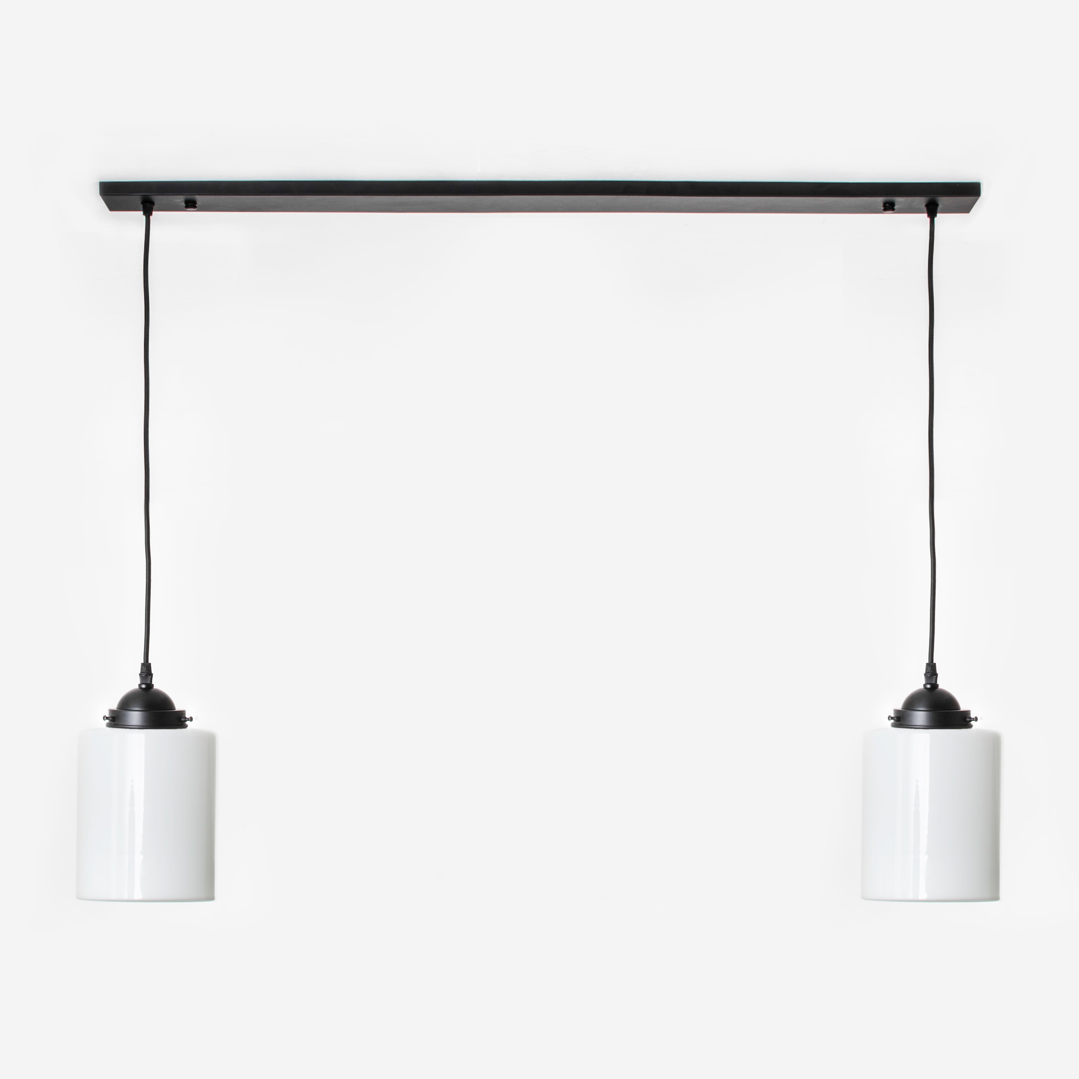 2 x Strakke Cilinder aan plafondbalk Moonlight