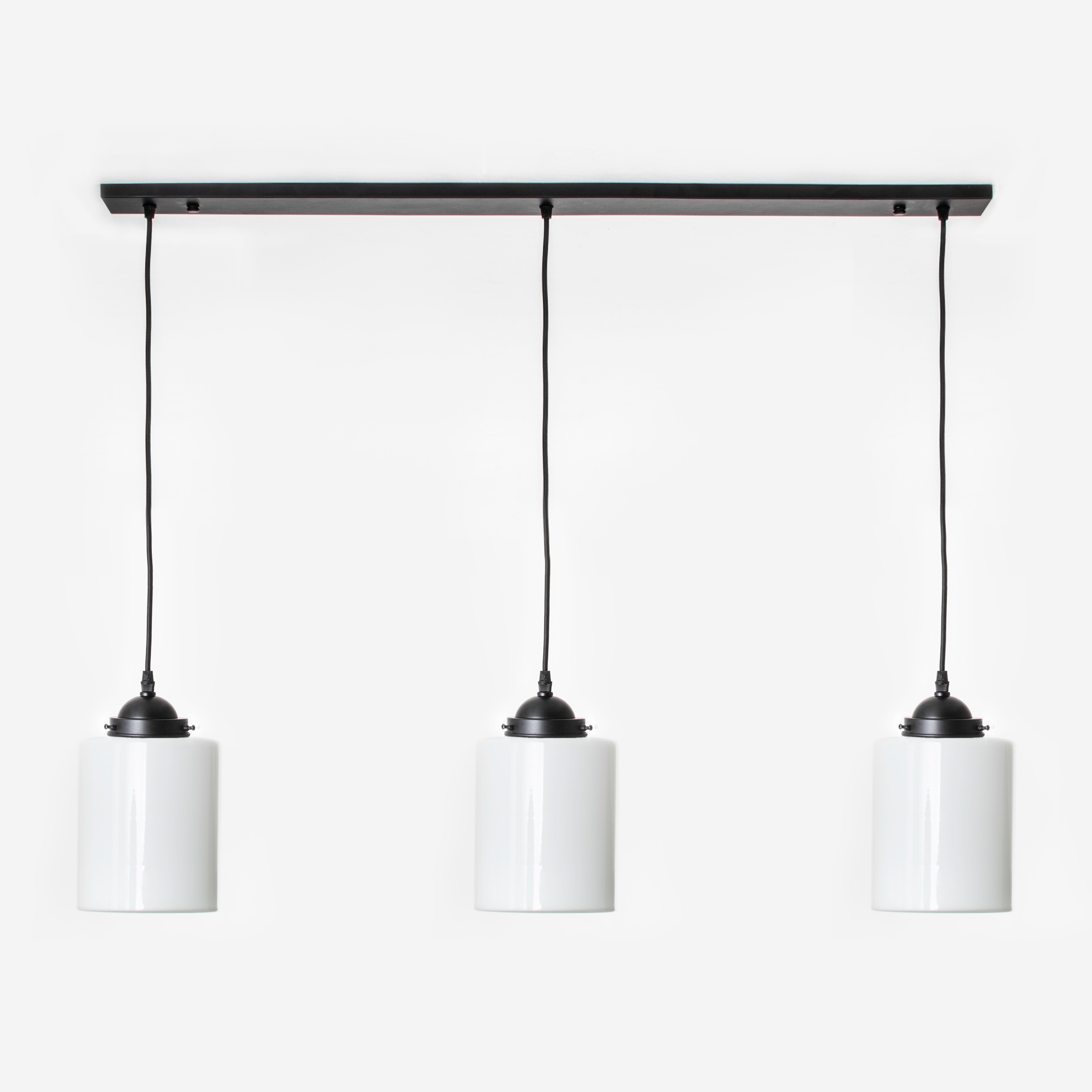 3 x Strakke Cilinder aan plafondbalk Moonlight