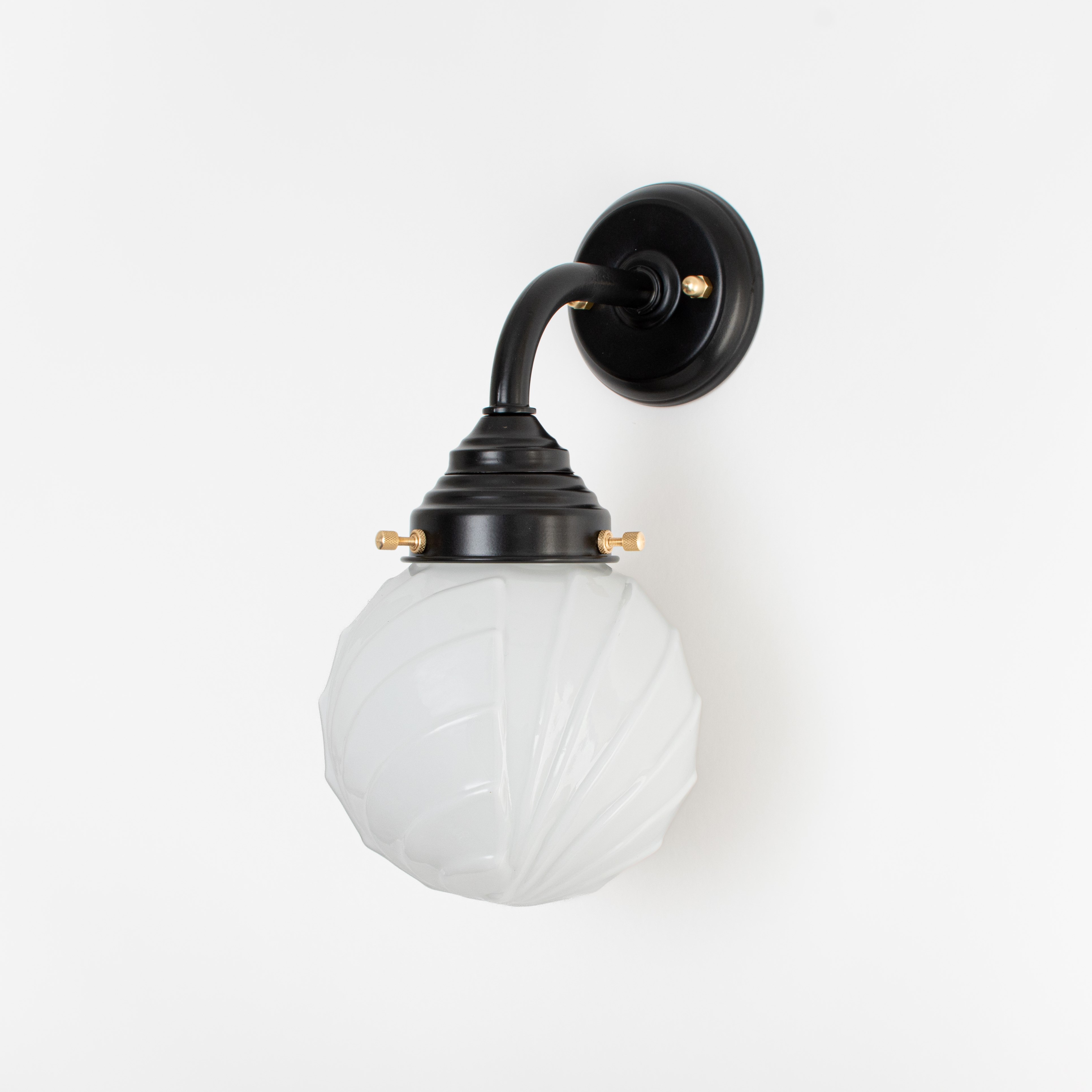 Buitenlamp - Wandlamp Swingbulb Curve Zwart
